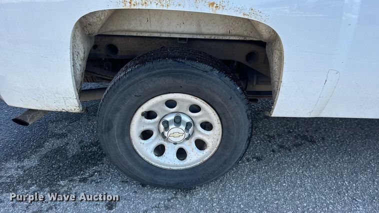 image for item ET4434 2012 Chevrolet Silverado 1500 Ext. Cab pickup truck