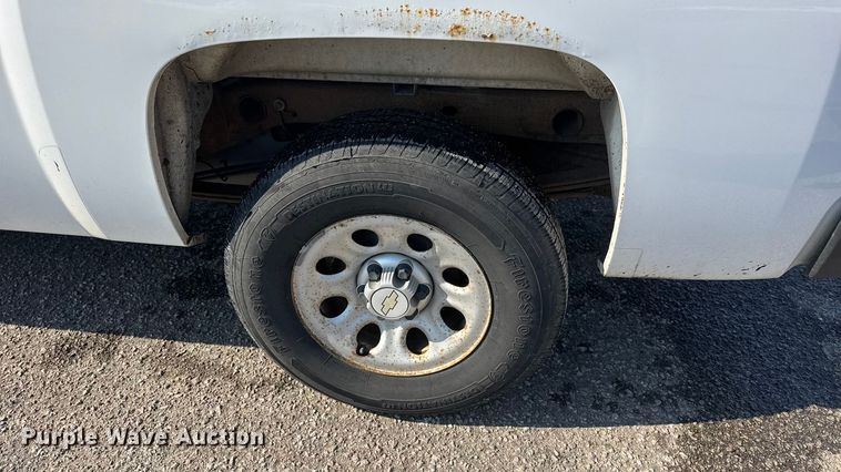 image for item ET4434 2012 Chevrolet Silverado 1500 Ext. Cab pickup truck