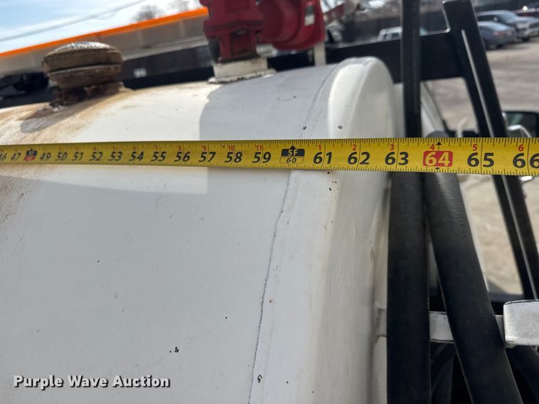 image for item ET4449 2011 Ford F350 Super Duty flatbed pickup truck