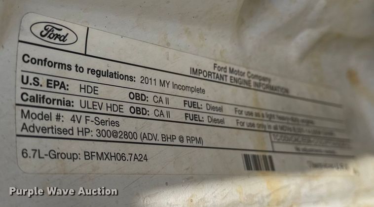 image for item ET4449 2011 Ford F350 Super Duty flatbed pickup truck