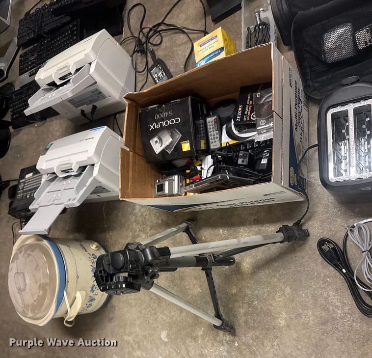 image for item ET4463 Office equipment