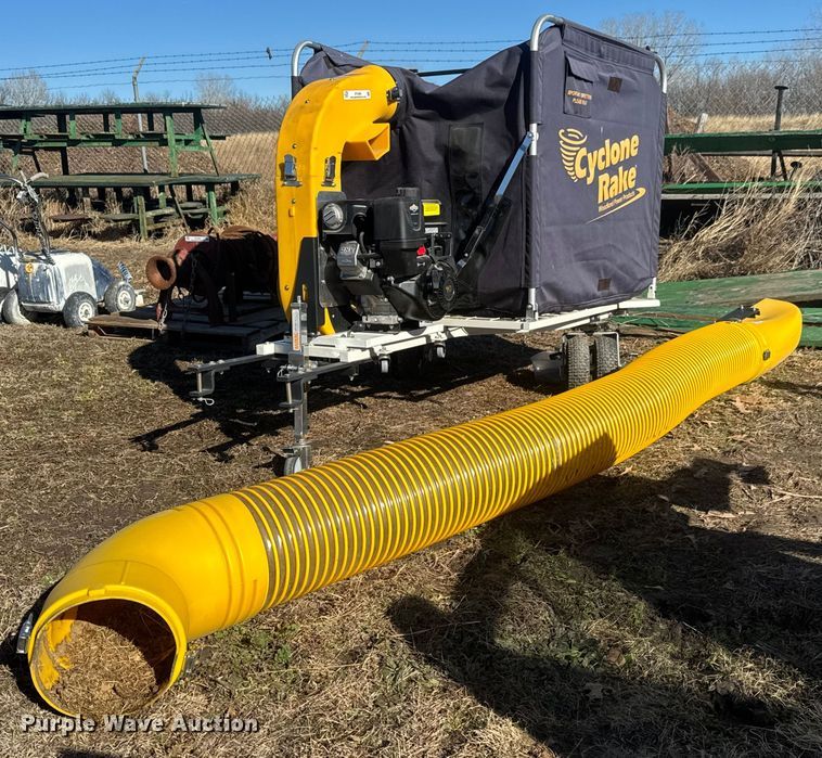 image for item ET4466 Woodland Cyclone Rake Z-10 leaf vacuum