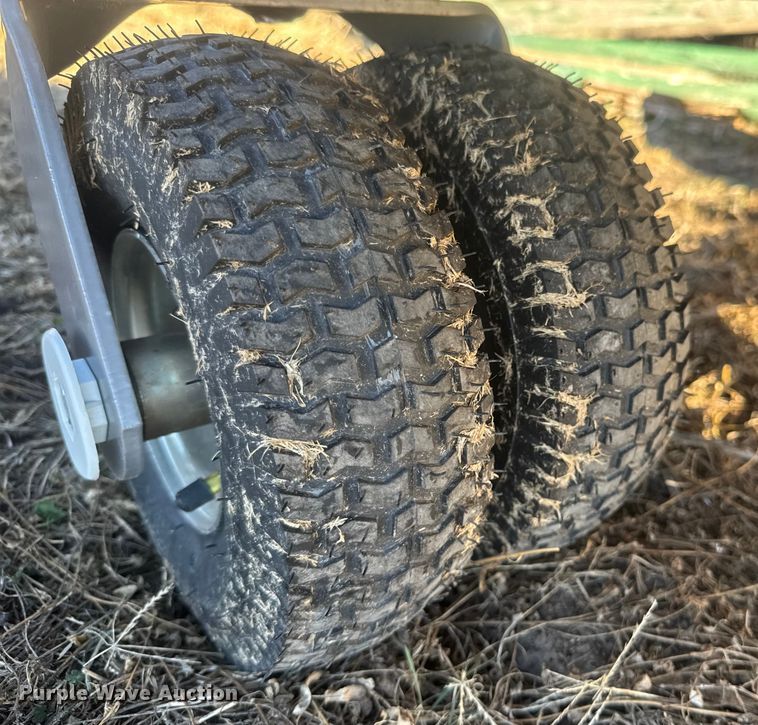 image for item ET4466 Woodland Cyclone Rake Z-10 leaf vacuum