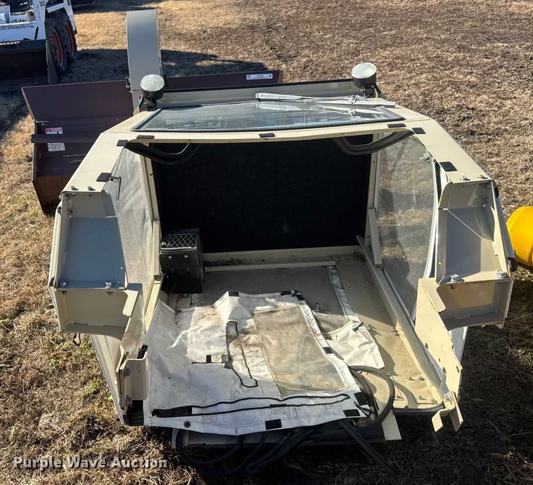 image for item ET4468 Grasshopper 512 snow blower