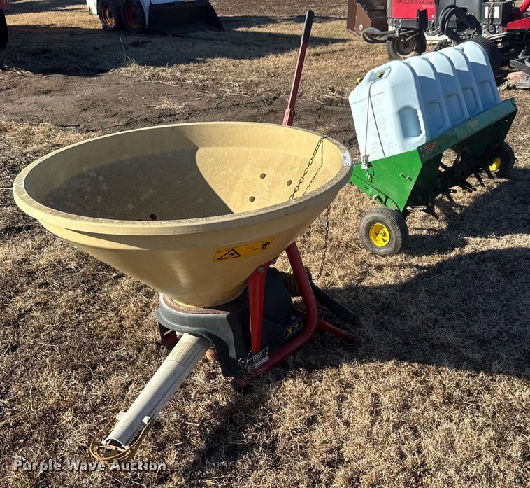 image for item ET4469 Lawn equipment