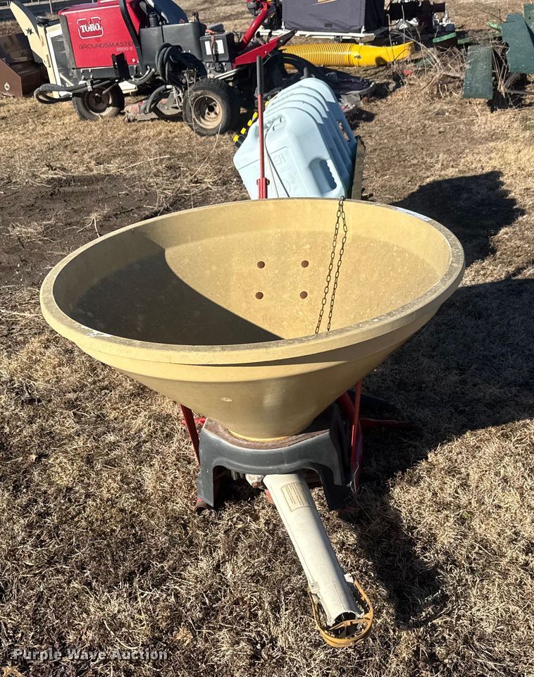 image for item ET4469 Lawn equipment