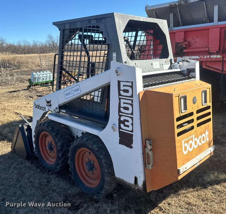 image for item ET4470 1995 Bobcat 553 skid steer loader