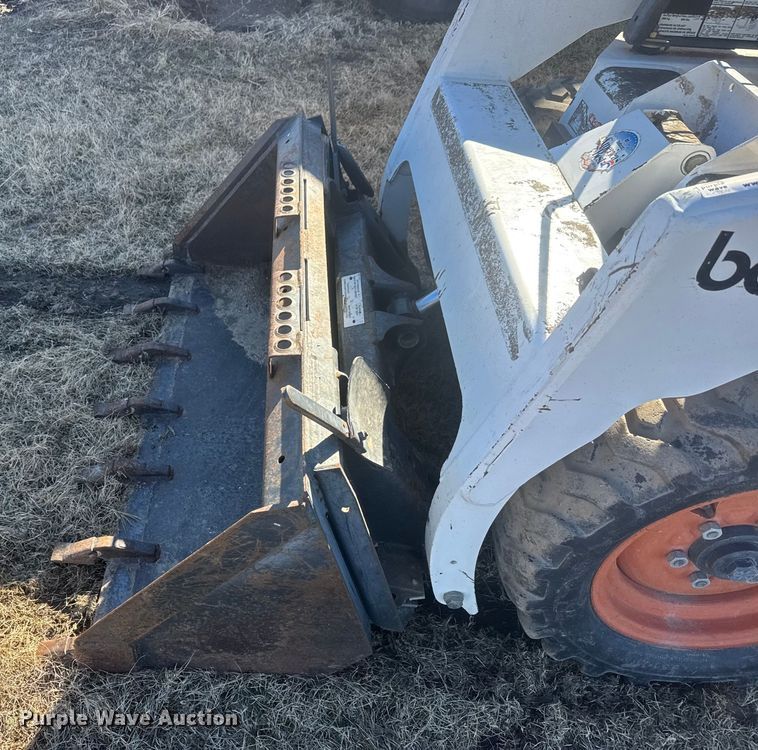 image for item ET4470 1995 Bobcat 553 skid steer loader