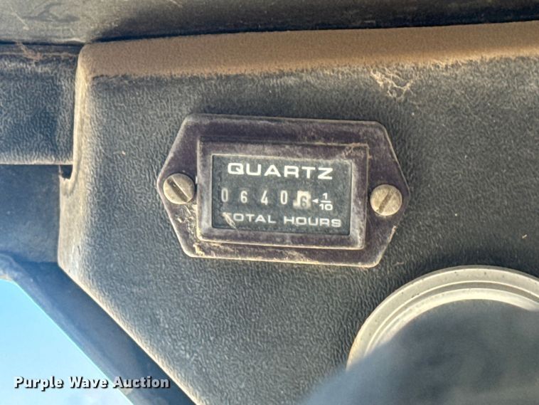 image for item ET4470 1995 Bobcat 553 skid steer loader