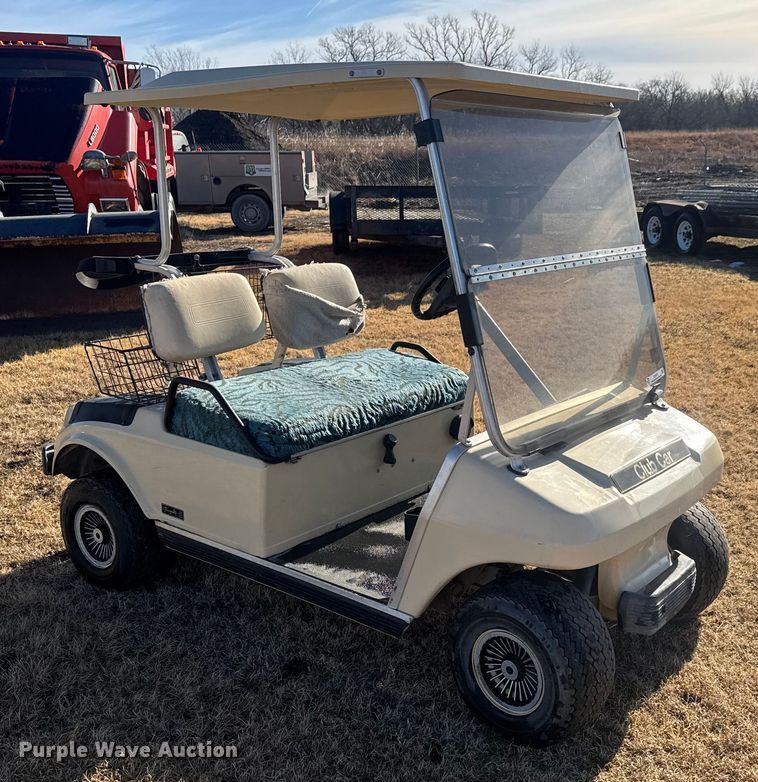 image for item ET4471 1993 Club Car DS golf cart