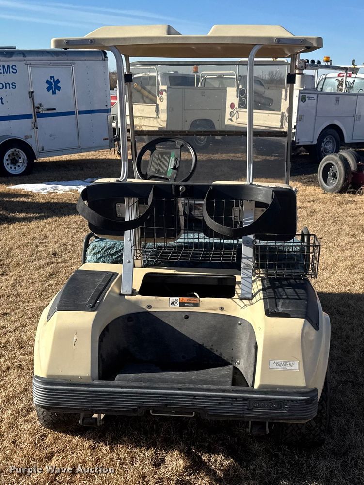 image for item ET4471 1993 Club Car DS golf cart