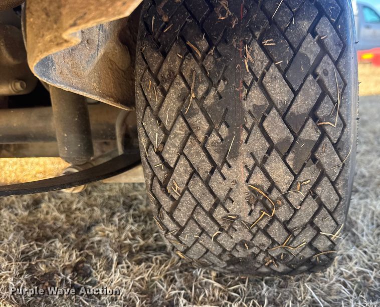 image for item ET4471 1993 Club Car DS golf cart