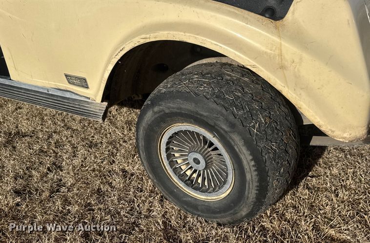 image for item ET4471 1993 Club Car DS golf cart