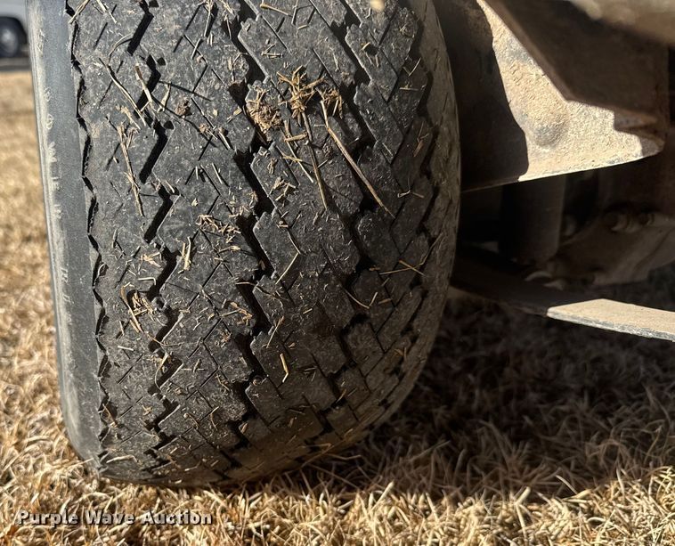 image for item ET4471 1993 Club Car DS golf cart