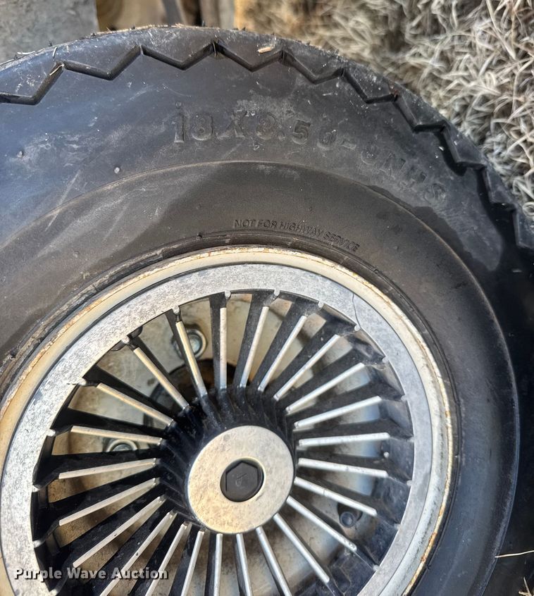 image for item ET4471 1993 Club Car DS golf cart