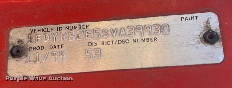 image for item ET4472 1995 Ford L8000 dump truck