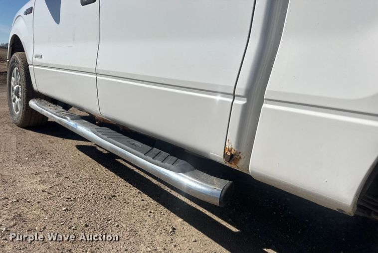 image for item ET4473 2012 Ford F150 XLT Crew Cab pickup truck