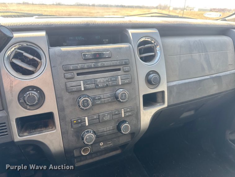 image for item ET4473 2012 Ford F150 XLT Crew Cab pickup truck