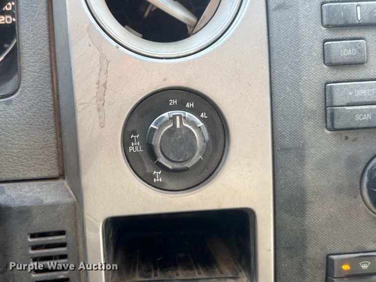 image for item ET4473 2012 Ford F150 XLT Crew Cab pickup truck