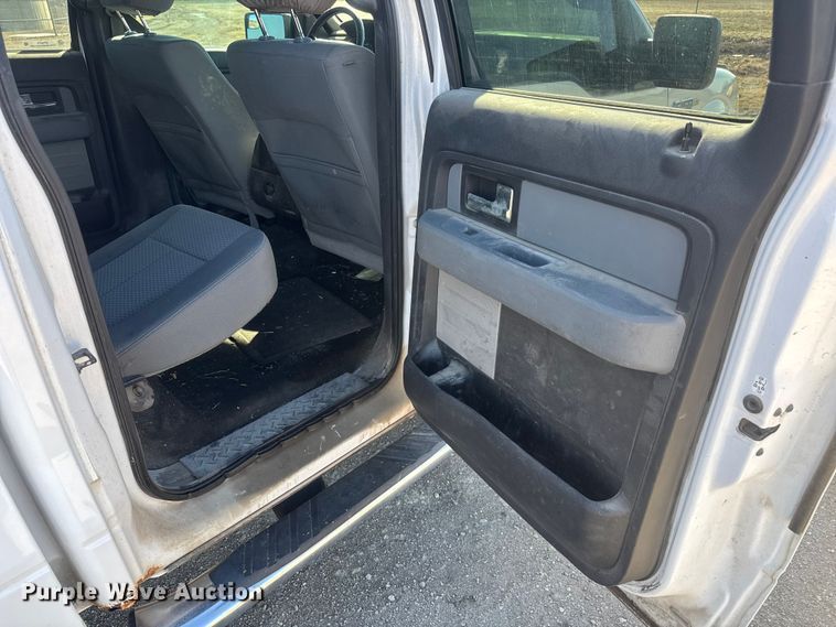 image for item ET4473 2012 Ford F150 XLT Crew Cab pickup truck