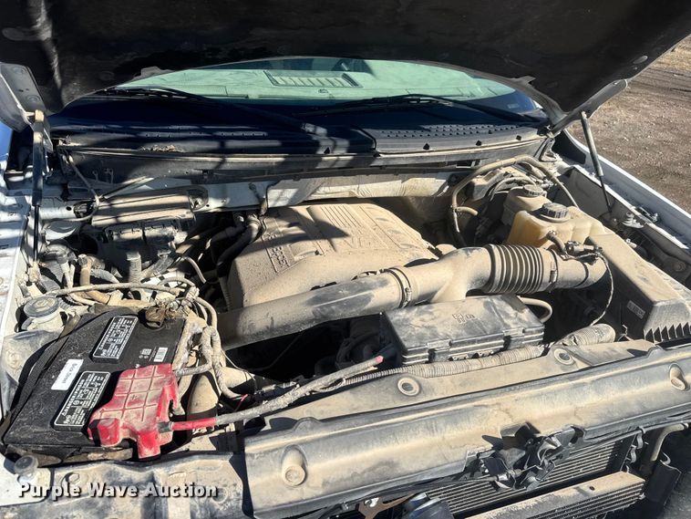 image for item ET4473 2012 Ford F150 XLT Crew Cab pickup truck