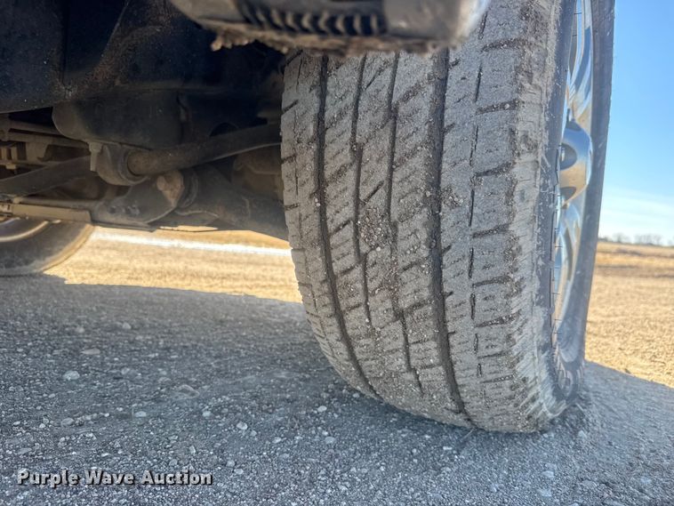 image for item ET4473 2012 Ford F150 XLT Crew Cab pickup truck