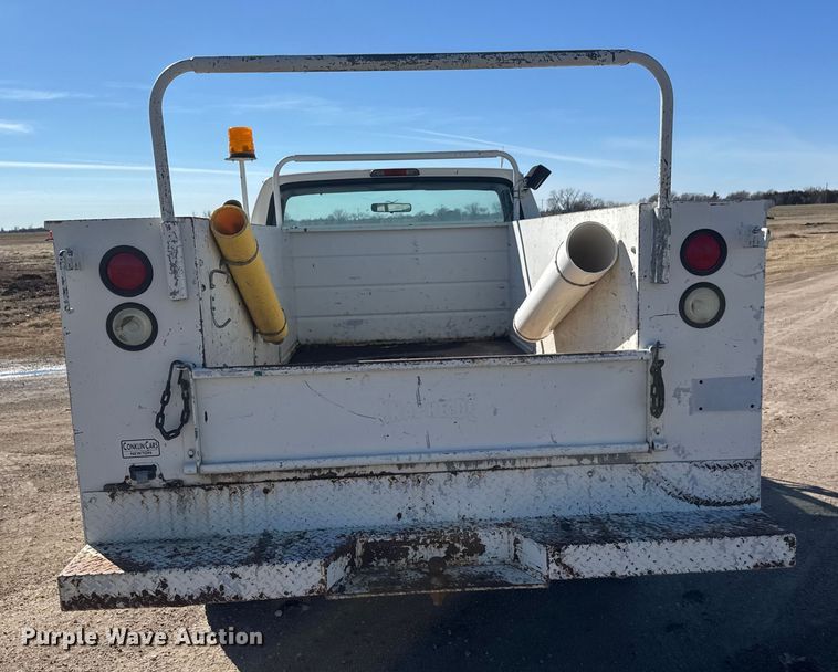 image for item ET4474 1996 Ford F250 XL utility bed pickup truck