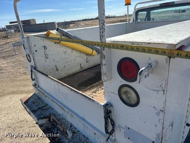 image for item ET4474 1996 Ford F250 XL utility bed pickup truck