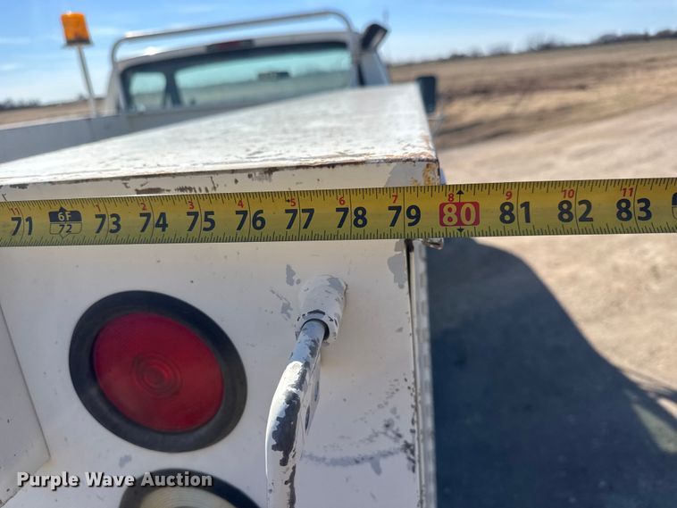 image for item ET4474 1996 Ford F250 XL utility bed pickup truck