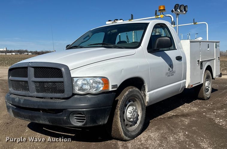 image for item ET4475 2005 Dodge Ram 2500 utility / service truck