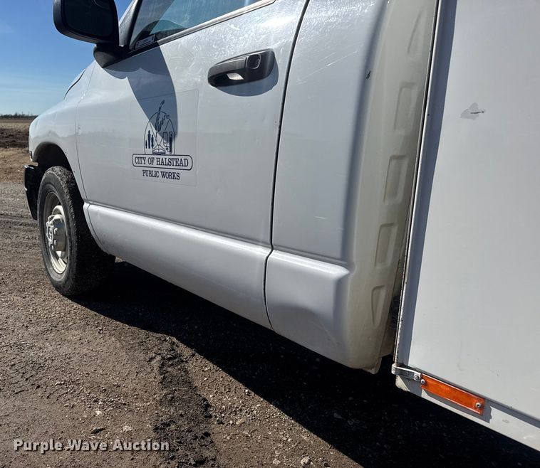 image for item ET4475 2005 Dodge Ram 2500 utility / service truck