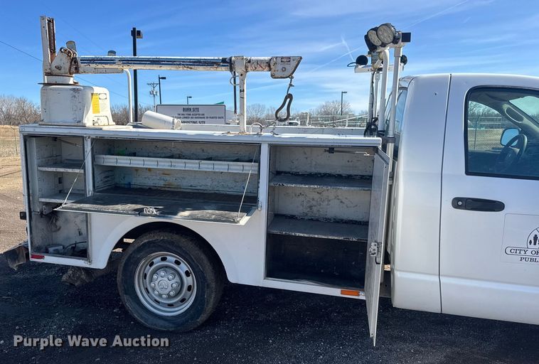 image for item ET4475 2005 Dodge Ram 2500 utility / service truck