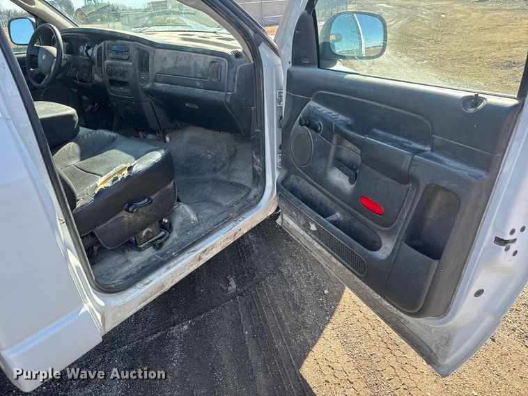 image for item ET4475 2005 Dodge Ram 2500 utility / service truck