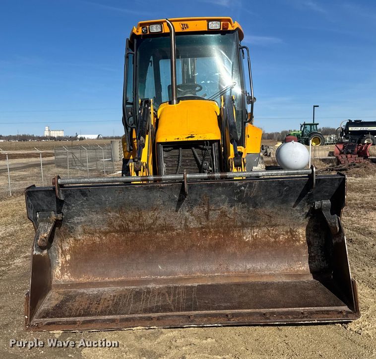 image for item ET4476 2009 JCB 3CX backhoe