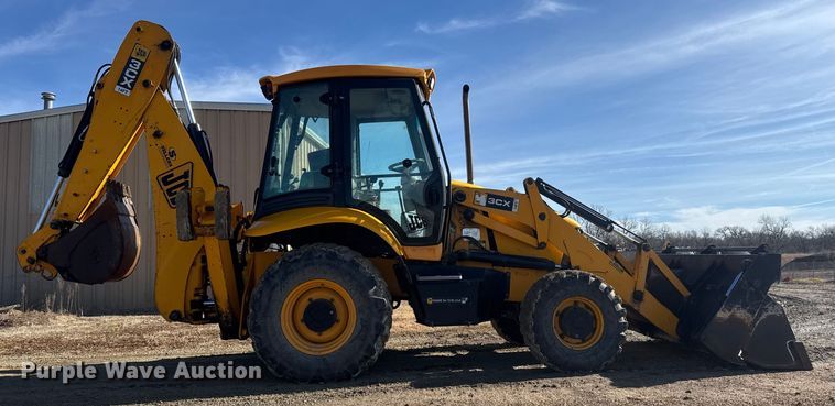 image for item ET4476 2009 JCB 3CX backhoe