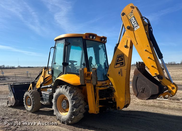 image for item ET4476 2009 JCB 3CX backhoe