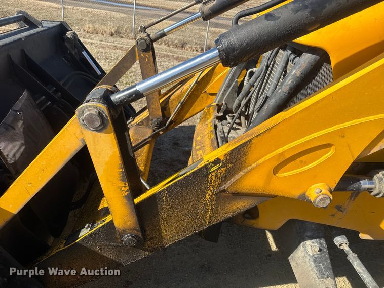 image for item ET4476 2009 JCB 3CX backhoe