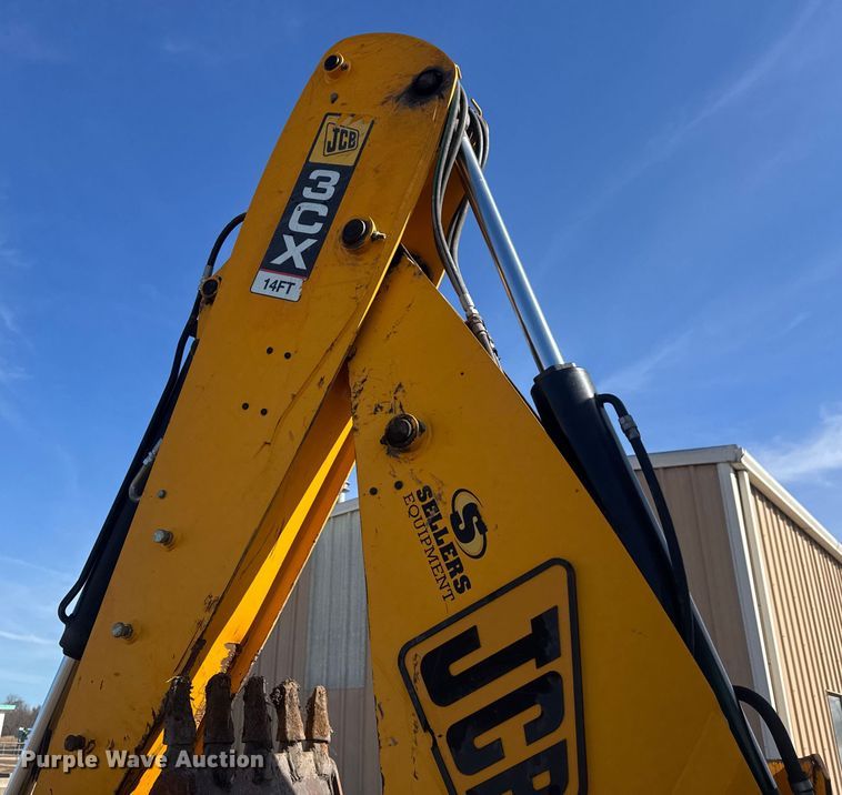 image for item ET4476 2009 JCB 3CX backhoe