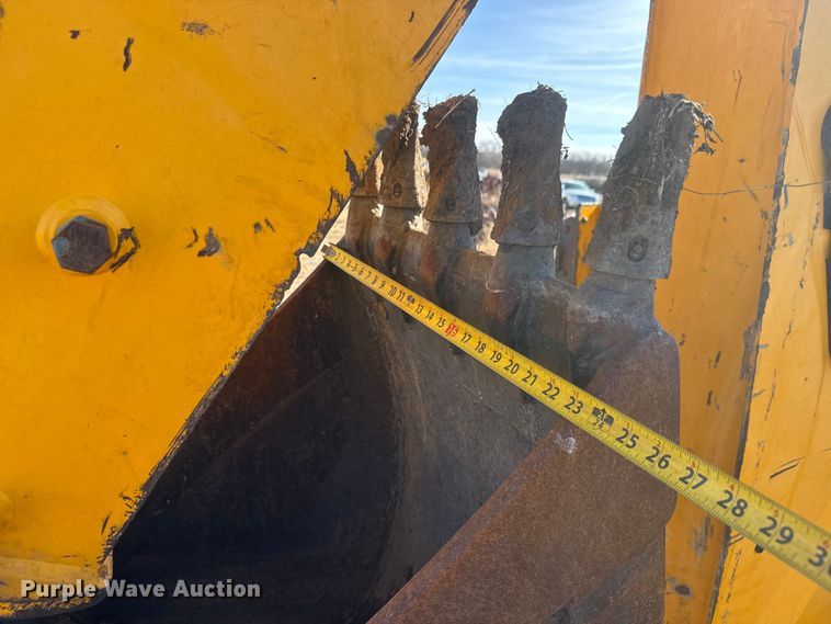 image for item ET4476 2009 JCB 3CX backhoe