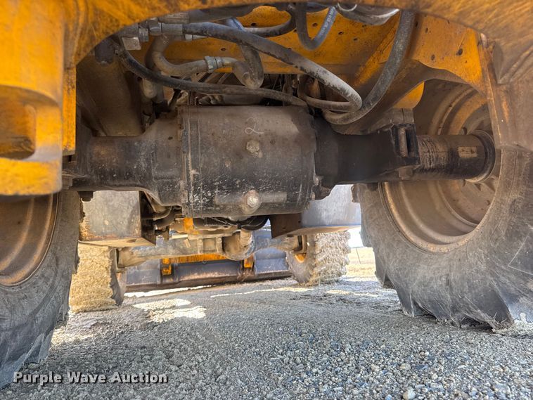 image for item ET4476 2009 JCB 3CX backhoe