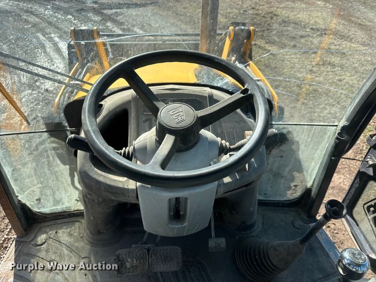 image for item ET4476 2009 JCB 3CX backhoe