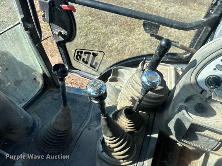 image for item ET4476 2009 JCB 3CX backhoe