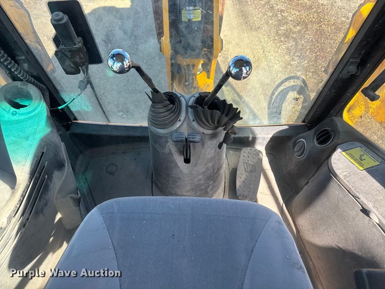 image for item ET4476 2009 JCB 3CX backhoe