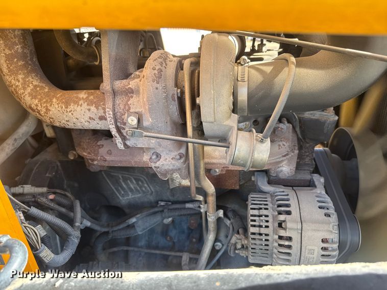 image for item ET4476 2009 JCB 3CX backhoe