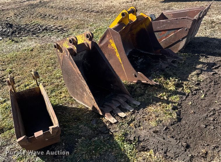 image for item ET4476 2009 JCB 3CX backhoe