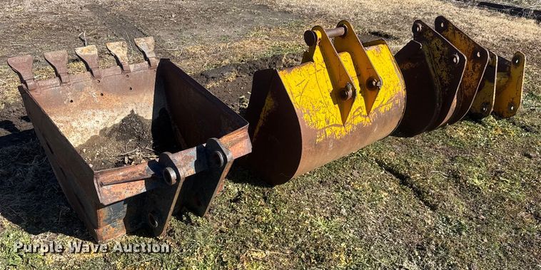 image for item ET4476 2009 JCB 3CX backhoe