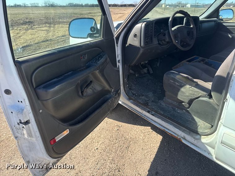 image for item ET4477 2006 Chevrolet Silverado 1500 Crew Cab pickup truck