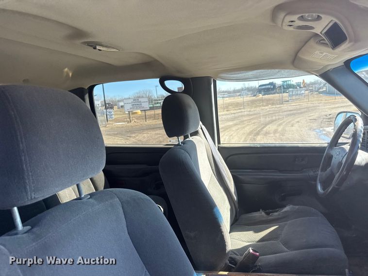 image for item ET4477 2006 Chevrolet Silverado 1500 Crew Cab pickup truck