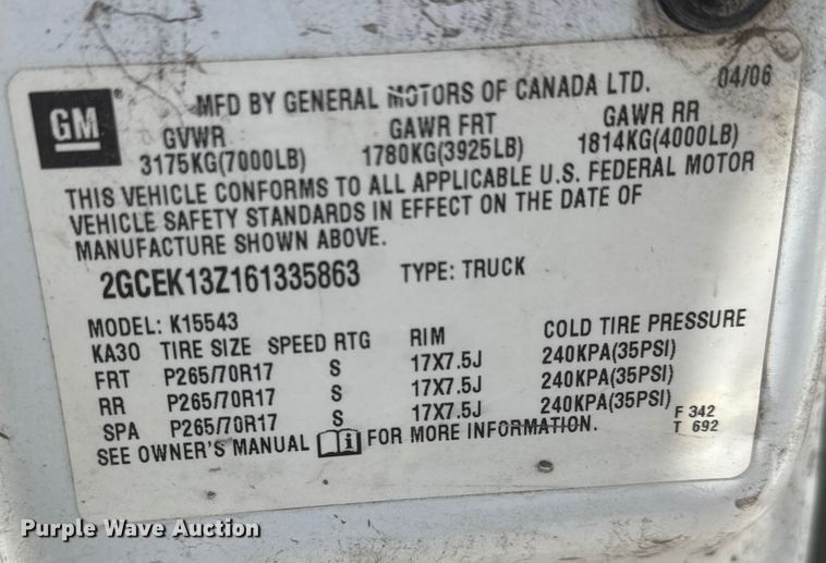 image for item ET4477 2006 Chevrolet Silverado 1500 Crew Cab pickup truck