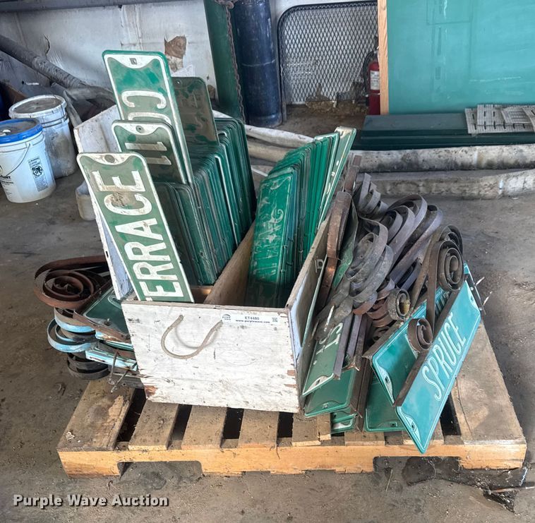 image for item ET4480 Street signs